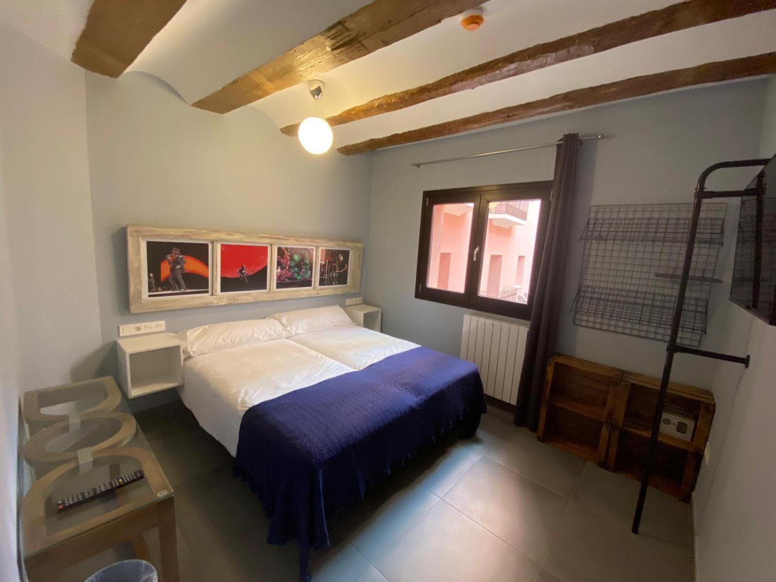 Apartamentos One Teruel Pokoj fotografie